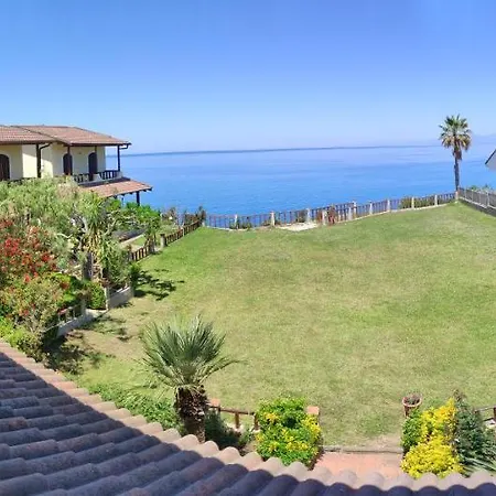 Ferienhaus Villetta Sant'irene Briatico
